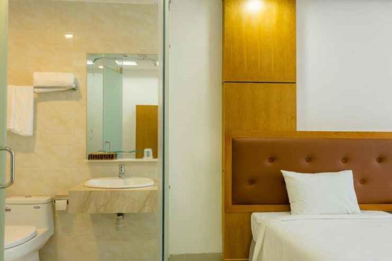 Gaston Hotel Da Nang Exterior photo